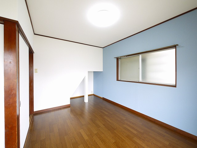 俵口町戸建（721-4）の居間・リビング|ゆったり過ごせるリビングです