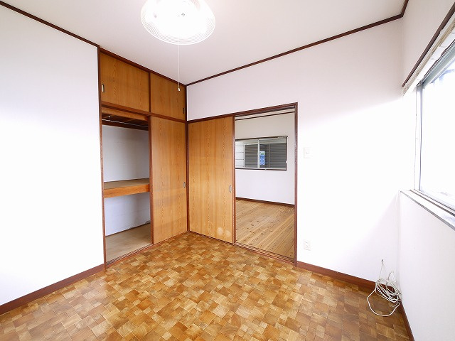 俵口町戸建（721-4）の洋室|広々とした洋室です