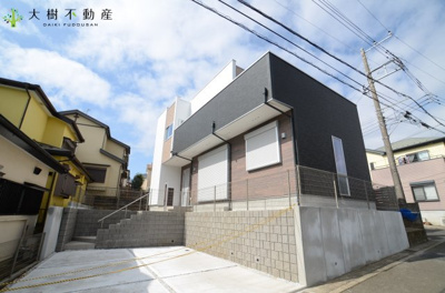 【前面道路含む現地写真】 | 海老名市大谷北4丁目　新築戸建て　全１棟　【仲介手数料無料】 | 【仲介手数料無料でご紹介可能です】大樹不動産※令和4年12月上旬に撮影