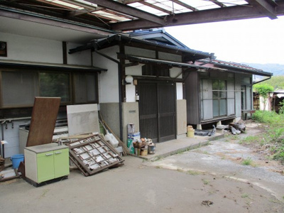 【外観】 | 岡谷市長地源1丁目　中古住宅④