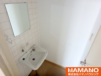 【洗面所】 | 中沢ビル | 明るい洗面所です