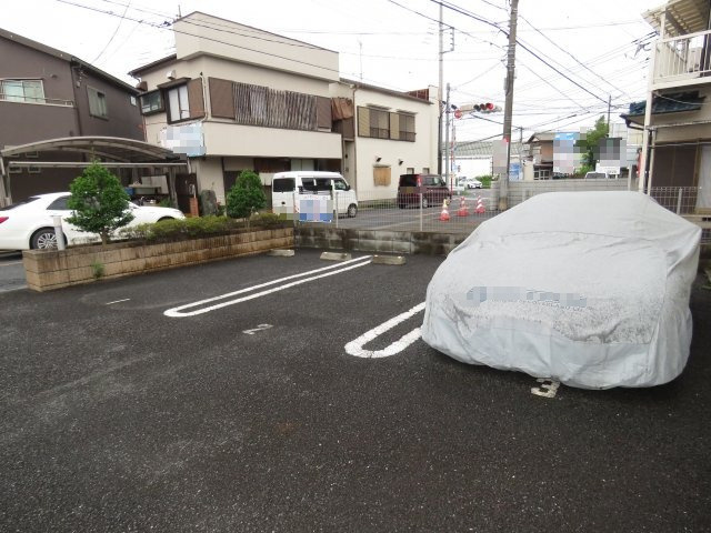 エスポワールの駐車場