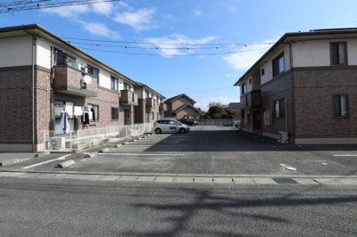 【駐車場】 | クワトロピーチタウンⅡ