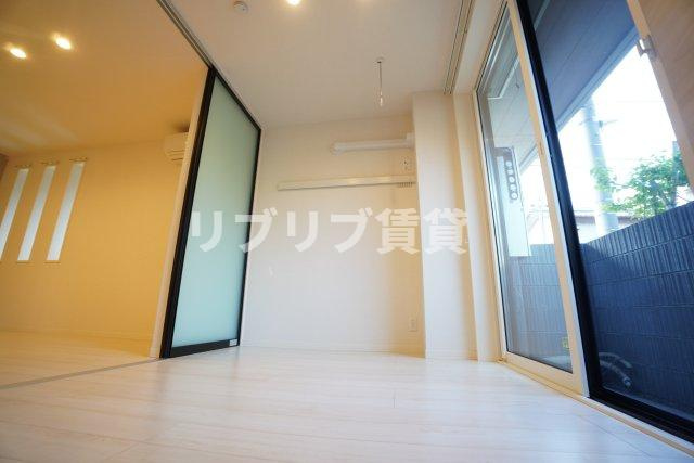 プロフィット　ルミエールの洋室