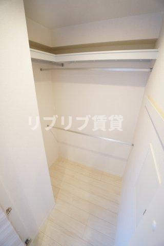 プロフィット　ルミエールの洋室