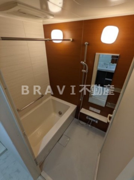ZERO ONE谷町 BRAVI不動産の浴室|【ZERO ONE 谷町】追い焚き機能付きのお風呂
