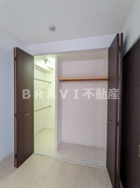 ZERO ONE谷町 BRAVI不動産の収納|【ZERO ONE 谷町】たっぷりとした収納スペースです