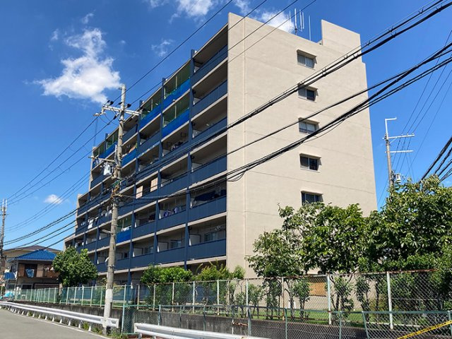 伊丹市昆陽南４丁目の中古マンションの外観