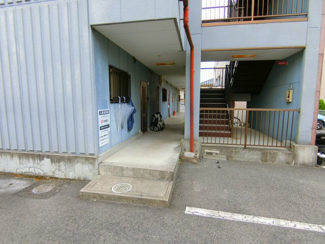 プラザエクシードのエントランス