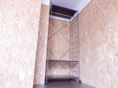 アルカスNEXT御池（旧：ドーリアNEXT御池）の収納|ラック