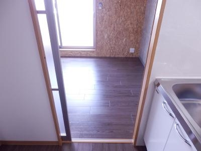 アルカスNEXT御池（旧：ドーリアNEXT御池）の居間・リビング|洋室