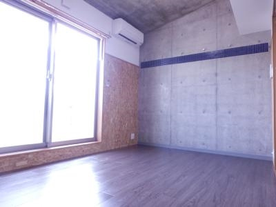 アルカスNEXT御池（旧：ドーリアNEXT御池）の居間・リビング|洋室