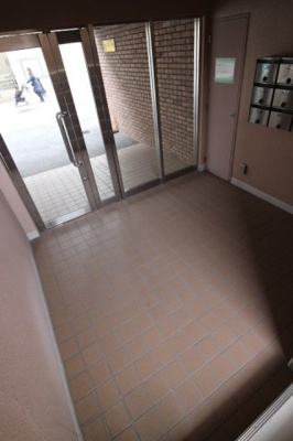 【ロビー】 | アベール・クガ