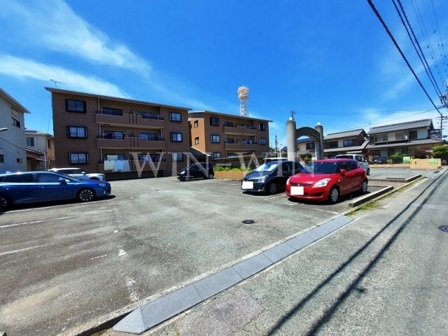 アネトス二本松の駐車場
