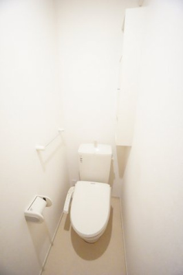 【トイレ】 | リヴェール | ※同物件・同タイプの写真です。