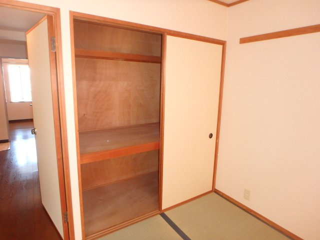 キャッスルコンフォートの収納|他のお部屋の参考写真となります。