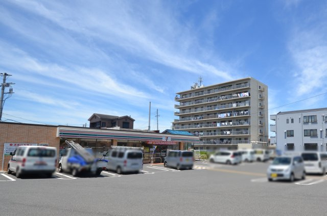 岸和田市春木泉町の中古一戸建の周辺|セブンイレブン岸和田春木泉町店
徒歩2分