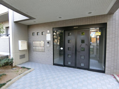 【エントランス】 | ヴィラシャリテ