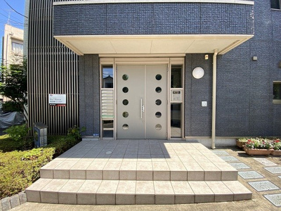 【エントランス】 | ヴェルジェポワール【SHM】 | 毎日通るエントランスはこのようになっています