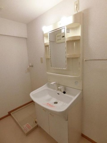 【洗面所】 | グランドプレステージ熊谷 | コンパクトで使いやすい洗面所