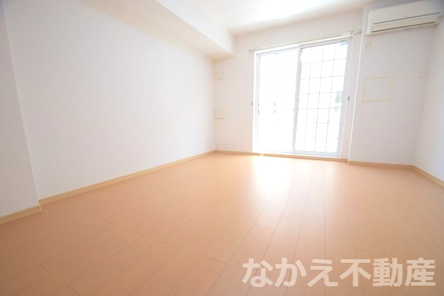 【寝室】 | 使い勝手のいい寝室です