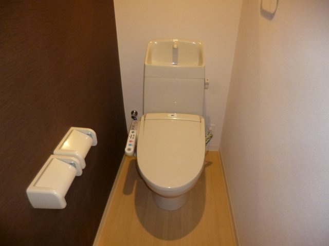 レイクビレッヂⅡのトイレ|シャワー付きトイレ