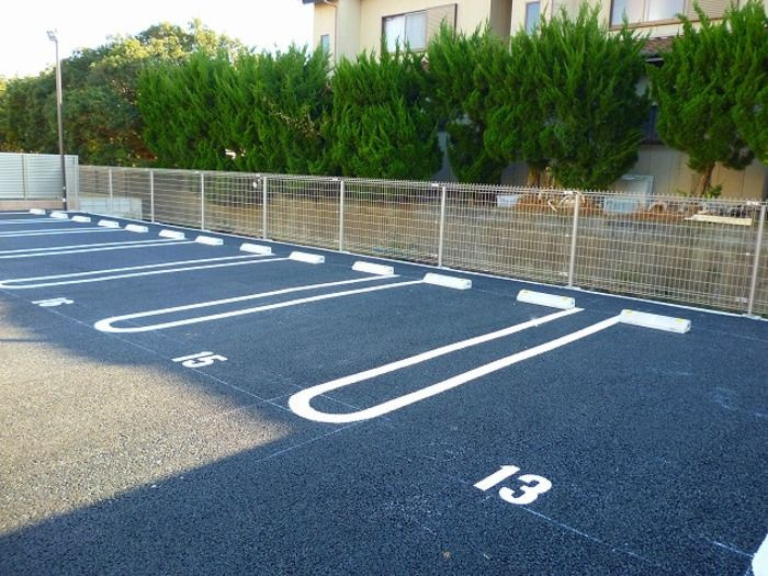 ロチュスの駐車場