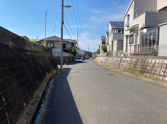 【前面道路含む現地写真】 | 木更津市清見台東　土地　木更津駅 | 清見台東　土地　木更津駅　東側道路南側から北側へ向かって撮影