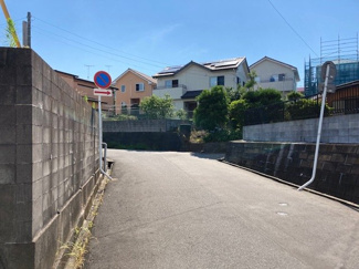 【前面道路含む現地写真】 | 木更津市清見台東　土地　木更津駅 | 清見台東　土地　木更津駅　北西側道路東側から西側へ向かって撮影