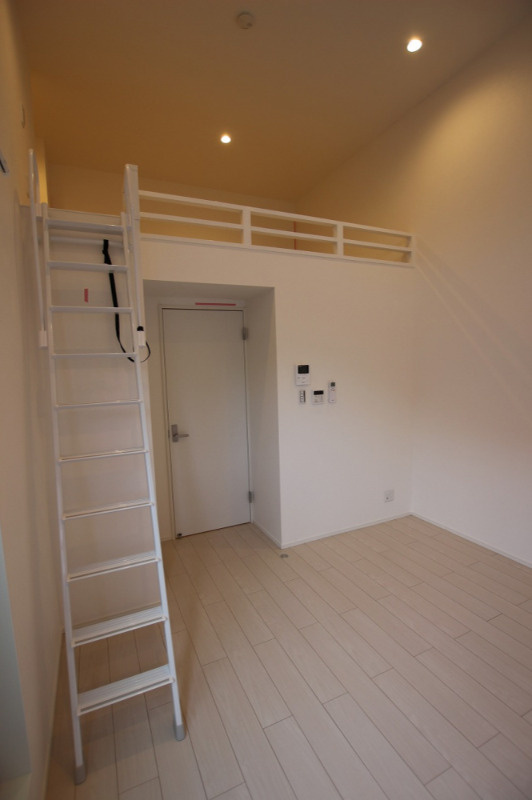 エルサチの洋室