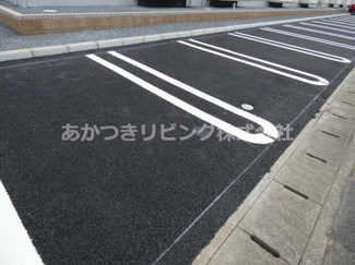 【駐車場】