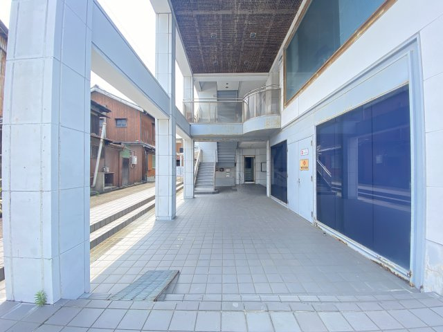 【エントランス】 | ハウス255