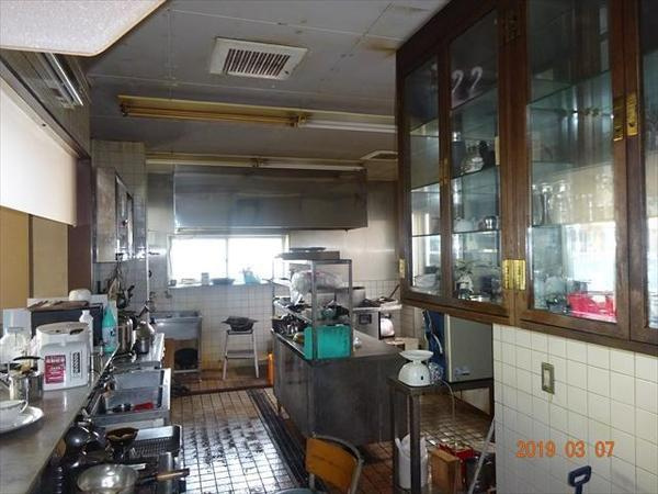 和歌山市中之島の店付住宅