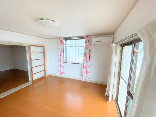 レピュート豊国の洋室