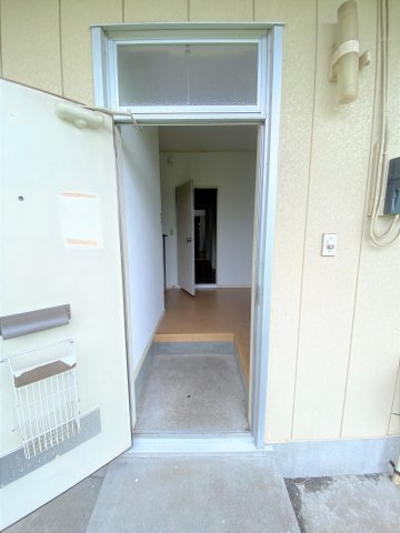 レピュート豊国の玄関