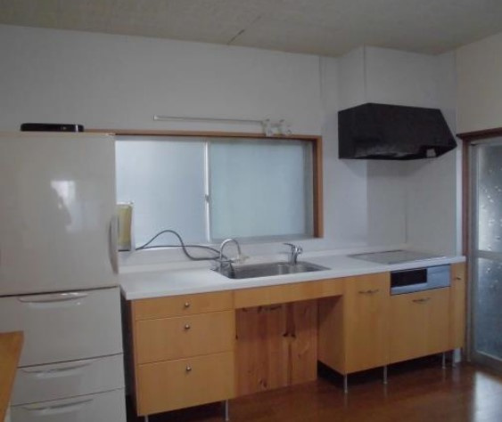 あわら市谷畠　中古住宅のキッチン