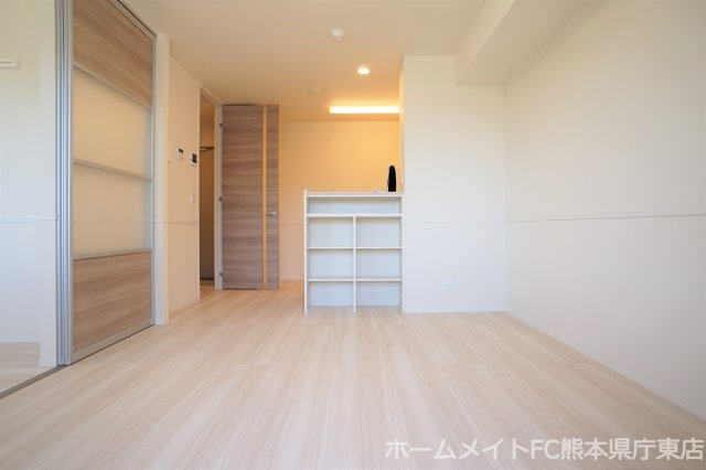 熊本市東区下南部１丁目のアパートの居間・リビング