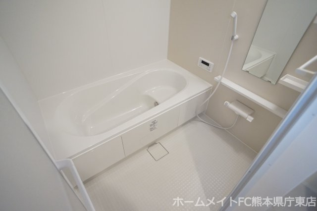 熊本市東区下南部１丁目のアパートの浴室