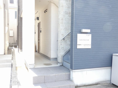 【エントランス】 | GRANDE本陣
