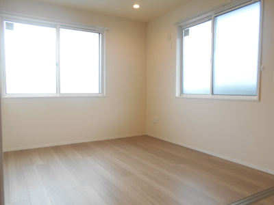 【洋室】 | リヴェール中村