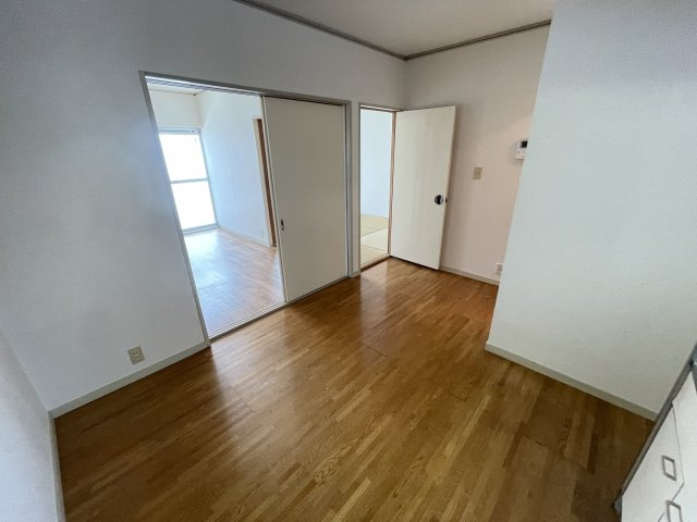 エステートピアグレイスの居間・リビング