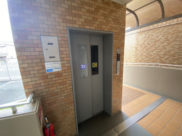 グラン・ドムール交野のその他共用部分|■エレベーターも完備です♪♪