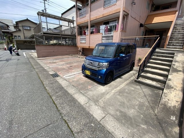 第3近藤ハイツの駐車場