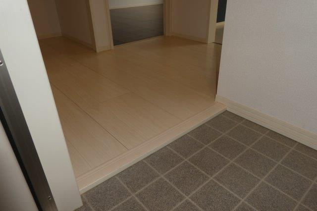 アステール白楽町の玄関