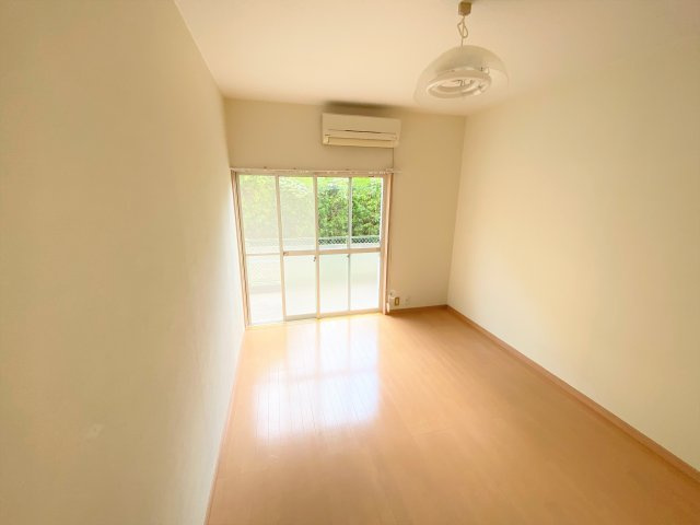 シャレーあそうⅡの洋室