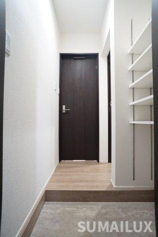 ホーリーグラウンド坪井の玄関