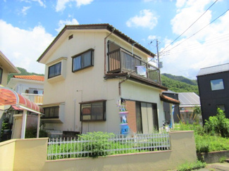 【外観：施工例】 | リフォーム前の外観です