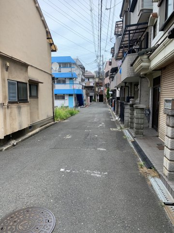 門真市大池町中古戸建の前面道路含む現地写真