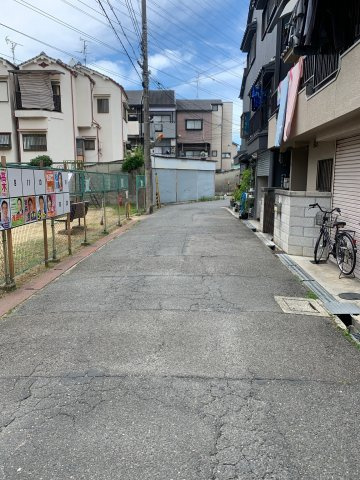 門真市大池町中古戸建の前面道路含む現地写真