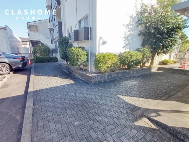 パープルシャトーA棟　　刈谷市の賃貸ならクラスホーム刈谷店の駐車場